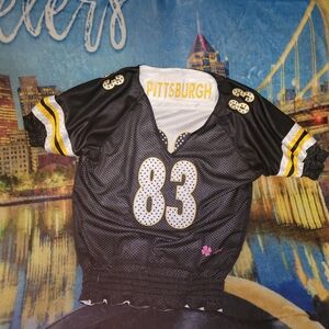 Black and White Sports Jersey Top